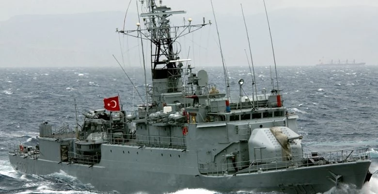 Η Τουρκική Κορβέτα TCG Bodrum F501 πλέει προς Βορρά μεταξύ των Στενών Χίου και Τσεσμέ (βίντεο)